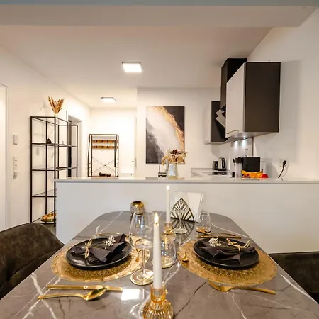 Serenity Apartment *